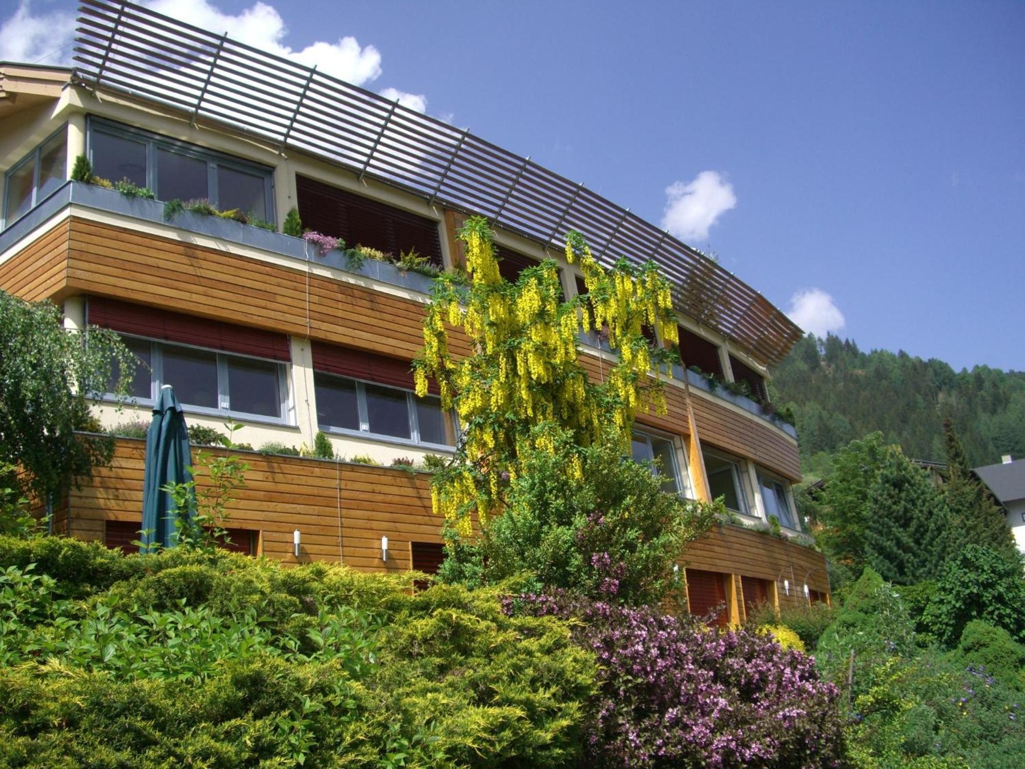Hotel Sonnenheim Бад Кляйнкирххайм Экстерьер фото